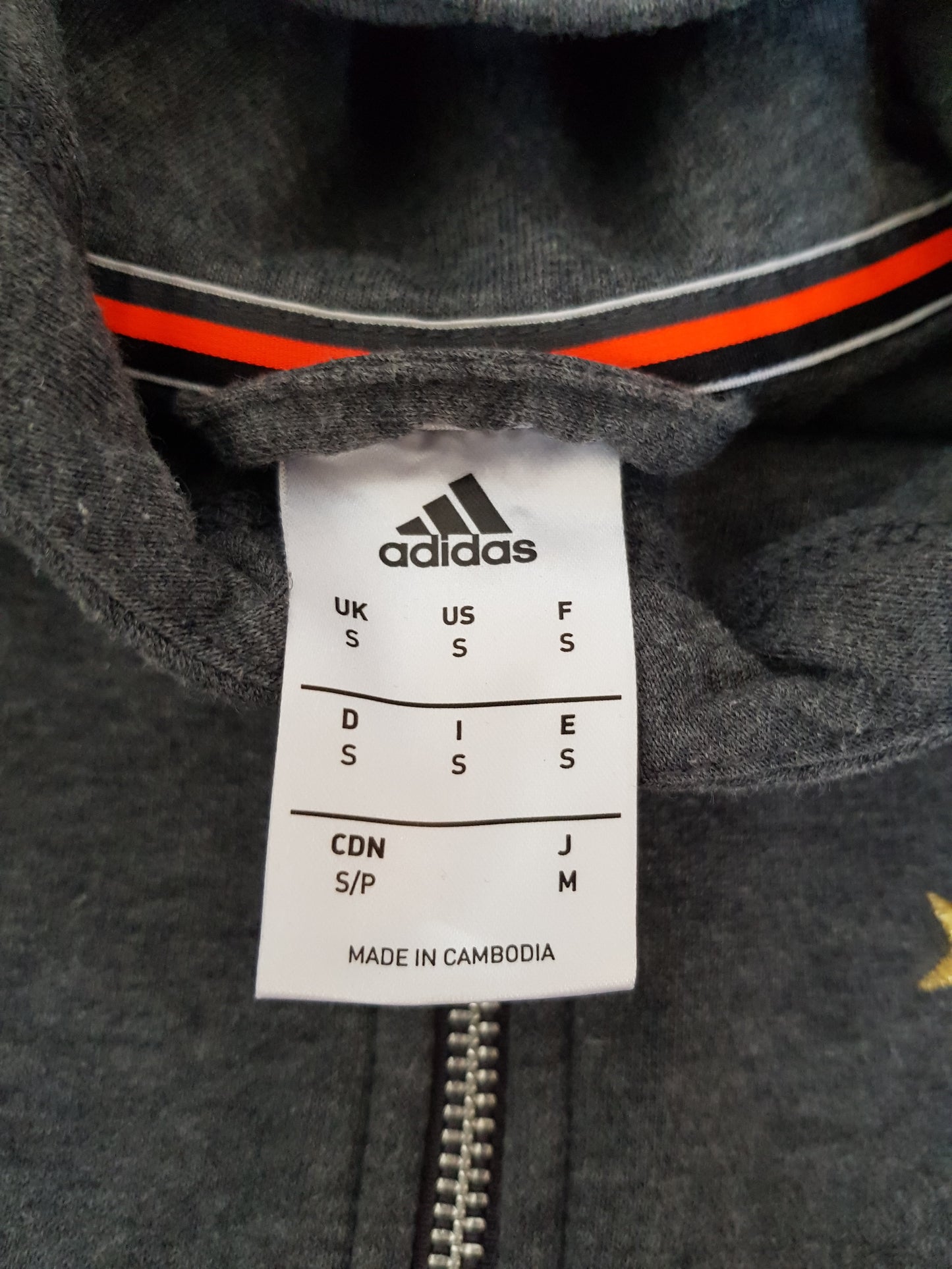 Fc.Bayern Hoddie in der Größe S